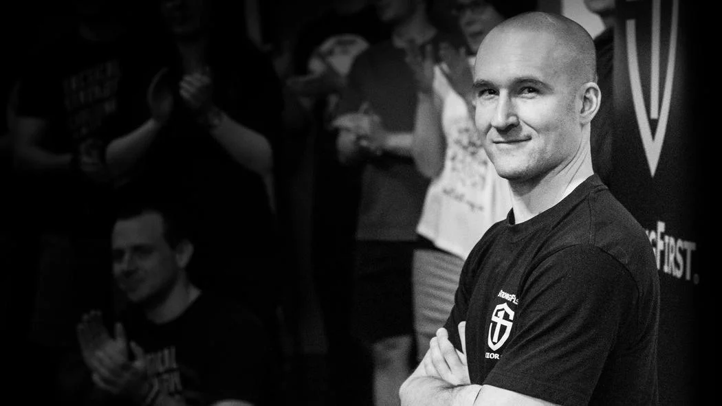 Chybí nám pozitivní stres a děláme si hlavu z věcí, které za to nestojí. Jak to změnit? Odpověď najdeme v evoluci, říká trenér Pavel Macek